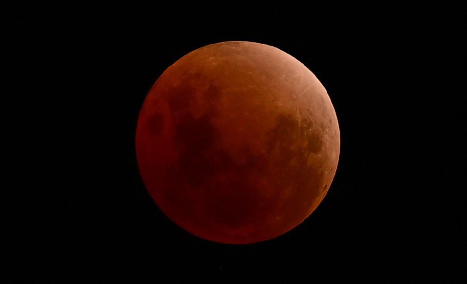 Sun Sign vs Moon Sign vs Rising Sign: What Is the Difference?